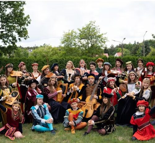 World-renowned Polish youth ensemble brings medieval music to Michigan